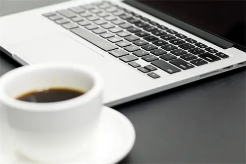 为什么学电脑要请律师