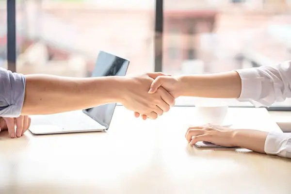 电脑用什么变身器